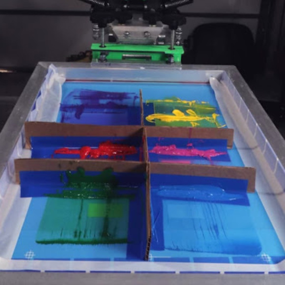 Meet your Posher, Iris - Picture 1 of 1